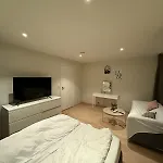 Sentralt Nytt Hus, Naerme Sjo Og Badeland *