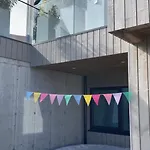 Sentralt Nytt Hus, Naerme Sjo Og Badeland Feriehus
