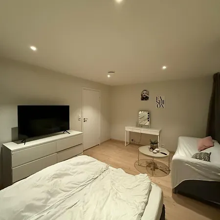 Sentralt Nytt Hus, Nærme Sjø Og Badeland *