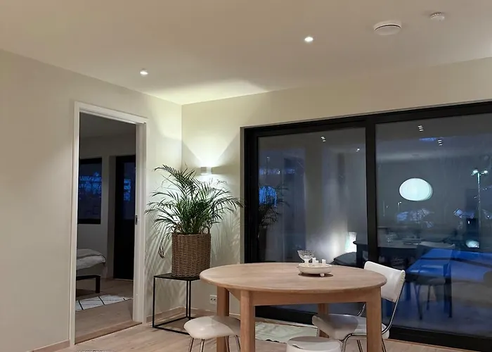 بيت للعطل Sentralt Nytt Hus, Naerme Sjo Og Badeland