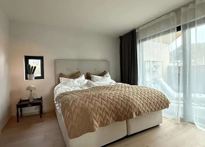 بيت للعطل Sentralt Nytt Hus, Naerme Sjo Og Badeland لينغدال