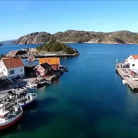 Tatil Evi Sentralt Nytt Hus, Naerme Sjo Og Badeland Lyngdal